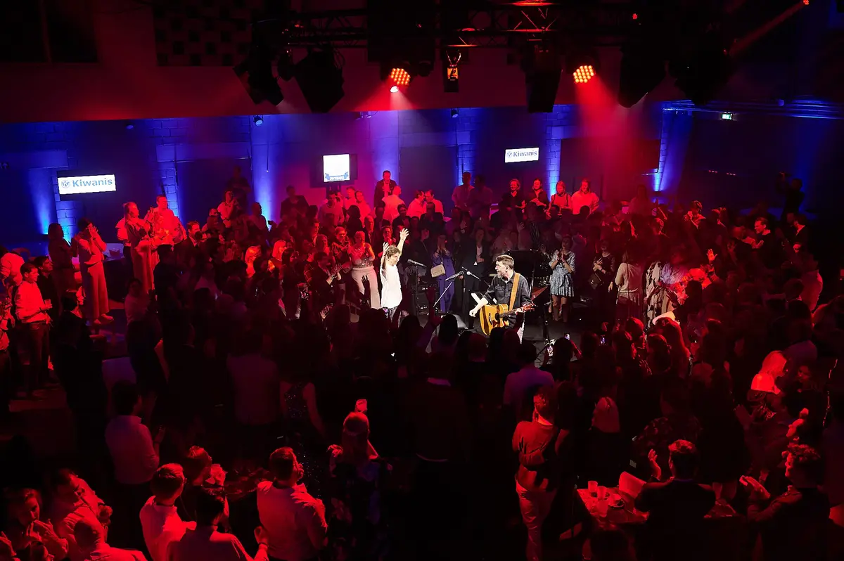 Kiwanis Kortrijk-Clouseau in het midden