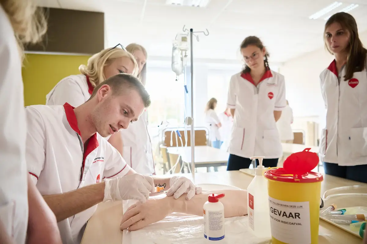 Vives Waregem Tielt-beeldbank